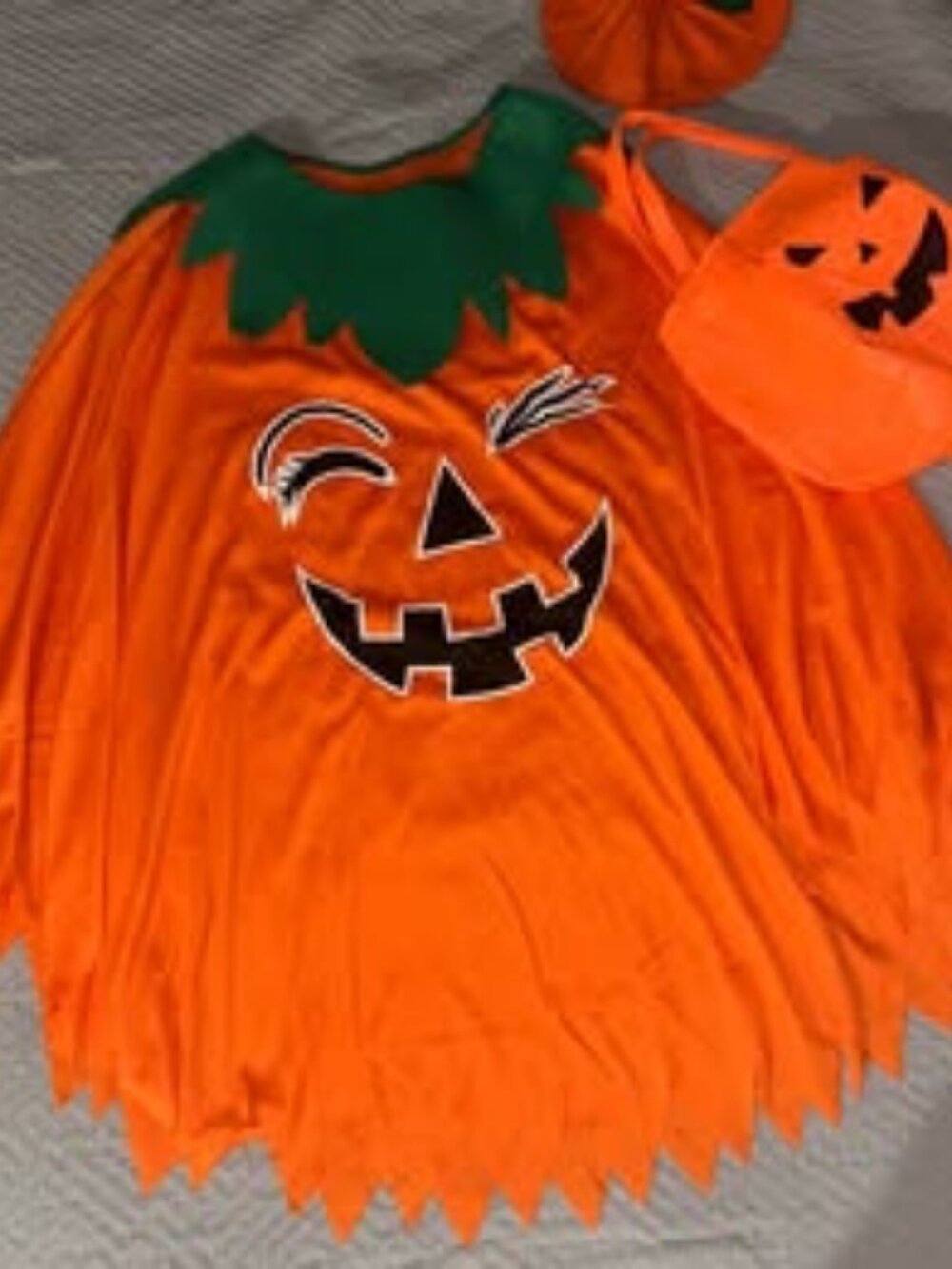 Pumpkin costume (pull over cape style) one size fits all INC beanie pumpkin hat